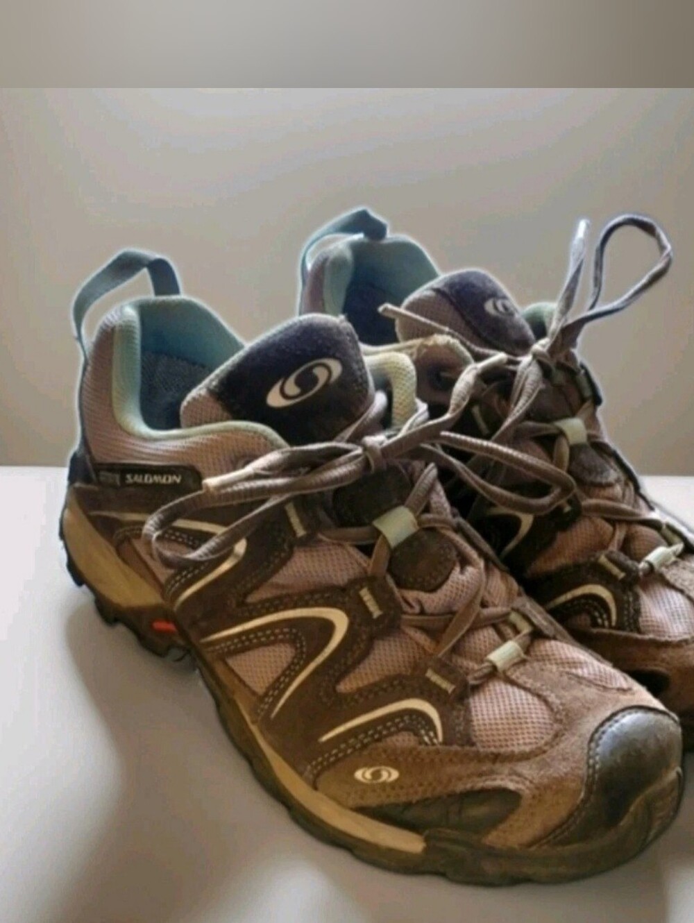 Salomon Women's Hiking Trail Running Shoes Size 8